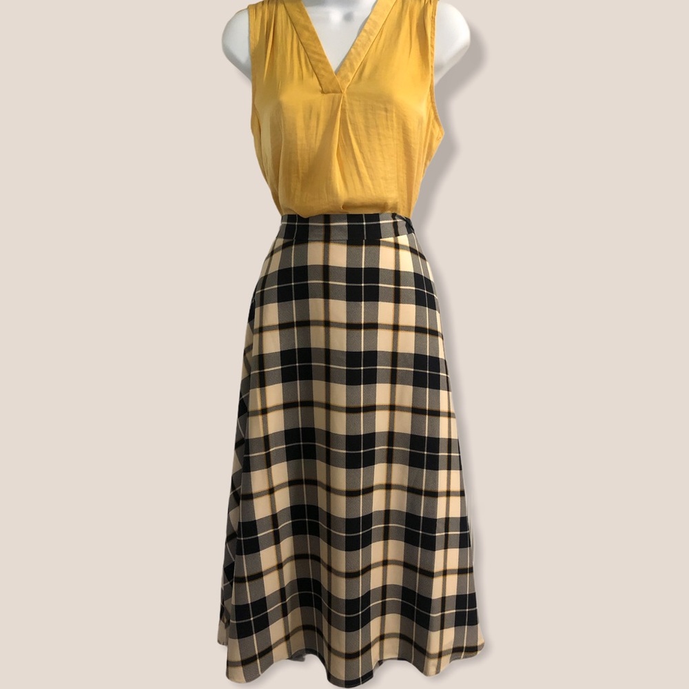 3 for $30 Ann Taylor Plaid A-Line Skirt